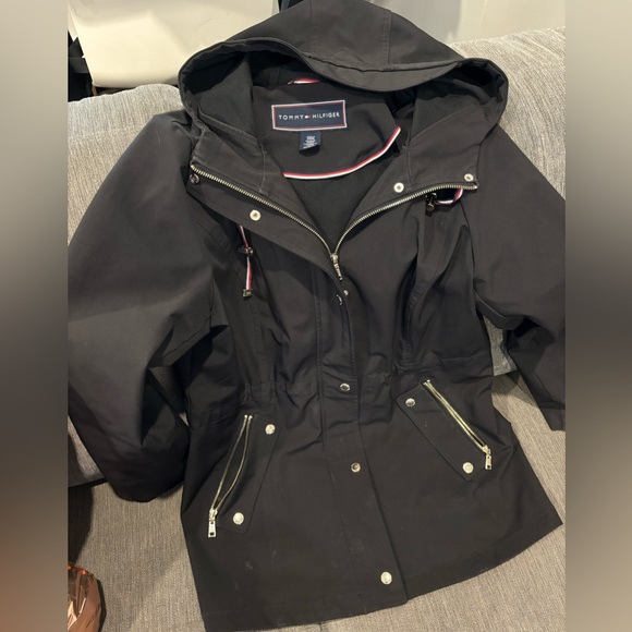 Tommy Hilfiger - Picture 1 of 2